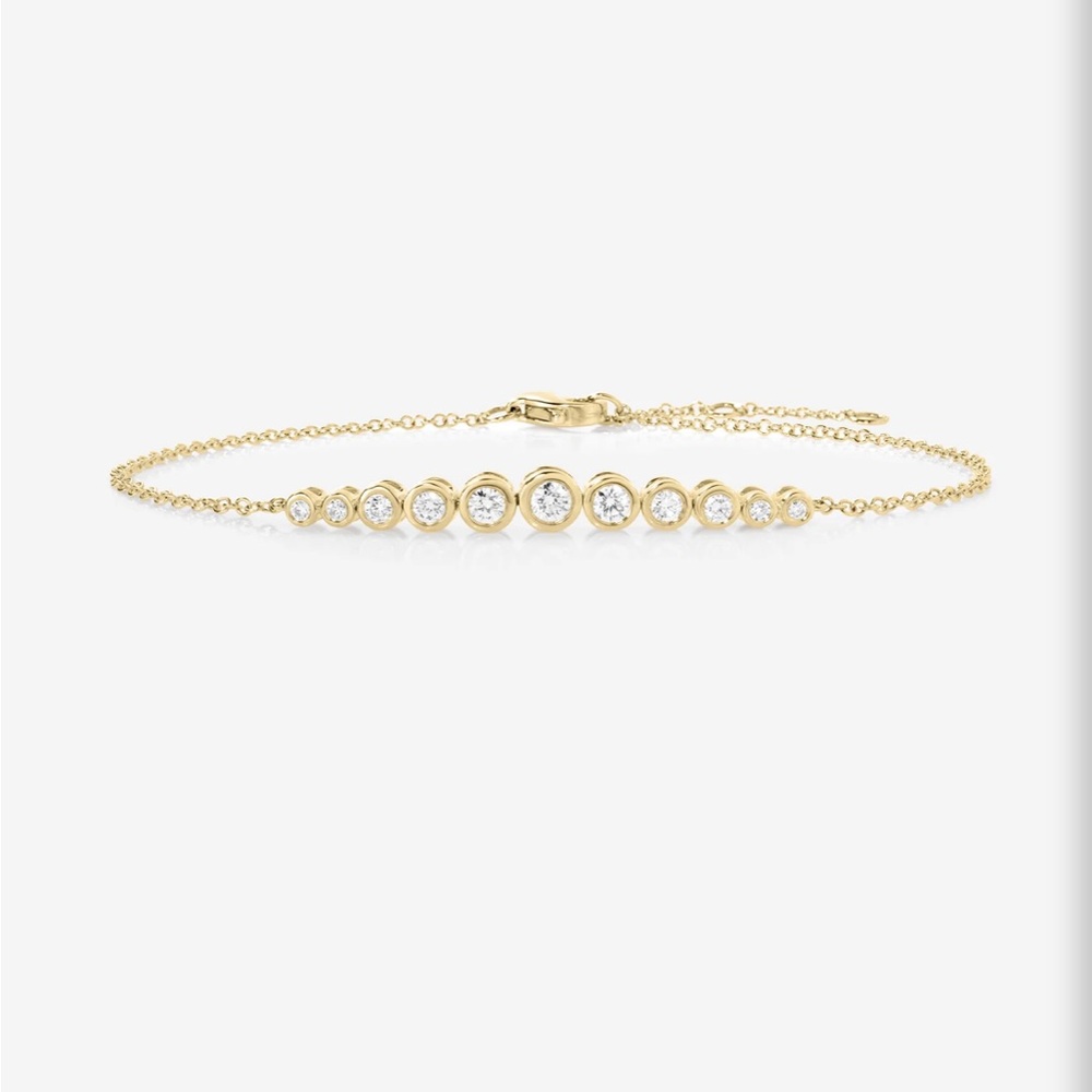 Ring Concierge Graduated Diamond Bezel Soft Chain Bracelet- Gold - Picture 9 of 9